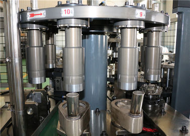 超音波及び熱気システムが付いているシリンダー箱のための機械を形作る自動的に車のティッシュのホールダー